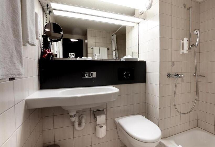 בית מלון כפרי Thurgauerhof Self Check In