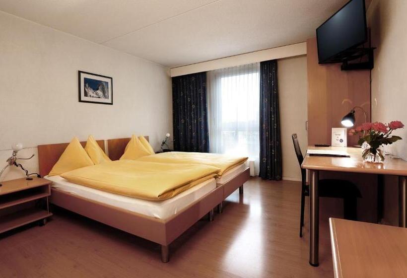 בית מלון כפרי Thurgauerhof Self Check In