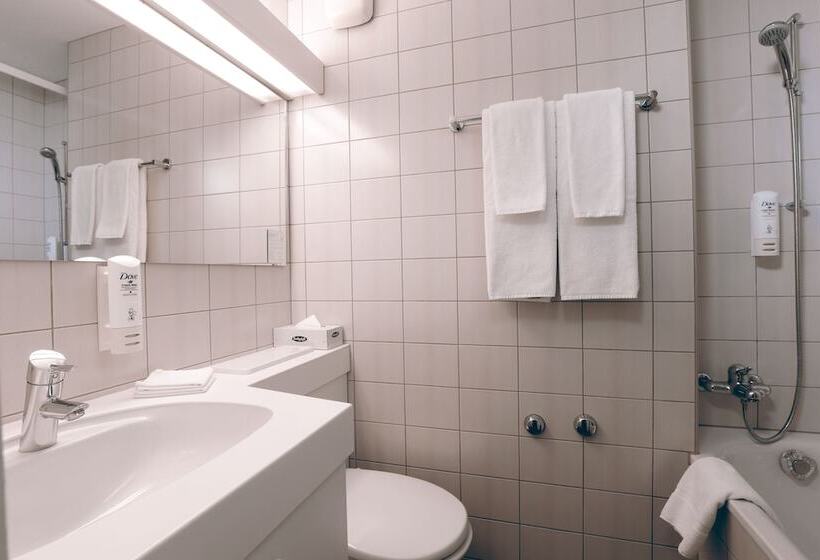 בית מלון כפרי Thurgauerhof Self Check In