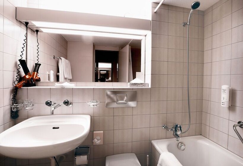 בית מלון כפרי Thurgauerhof Self Check In