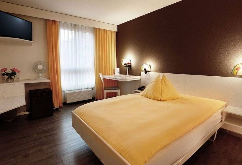 בית מלון כפרי Thurgauerhof Self Check In