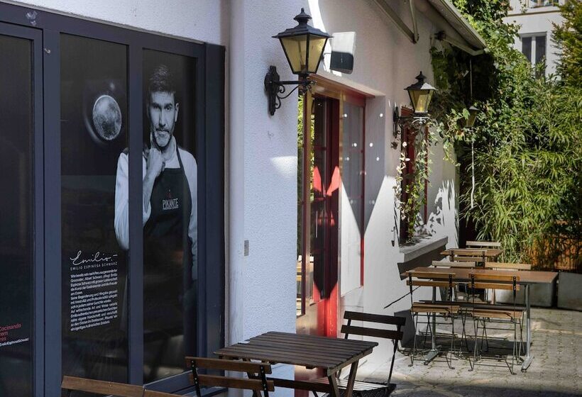 בית מלון כפרי Rothaus Luzern & Peruvian Culinary Art