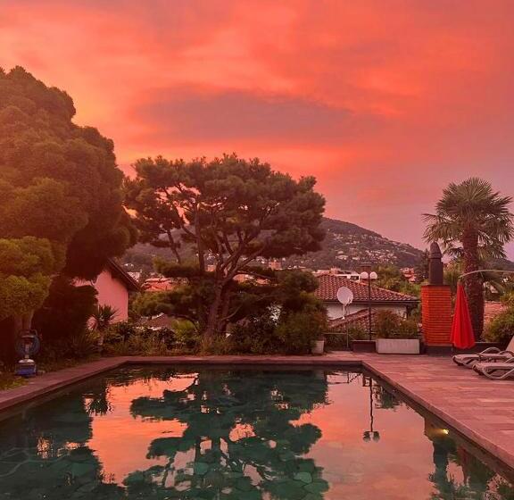 فندق Villa Garni Gardenia