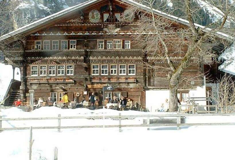 Waldhotel Doldenhorn