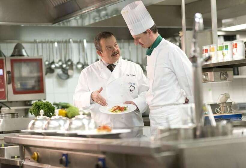 Waldhotel Doldenhorn