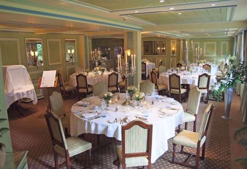 Waldhotel Doldenhorn