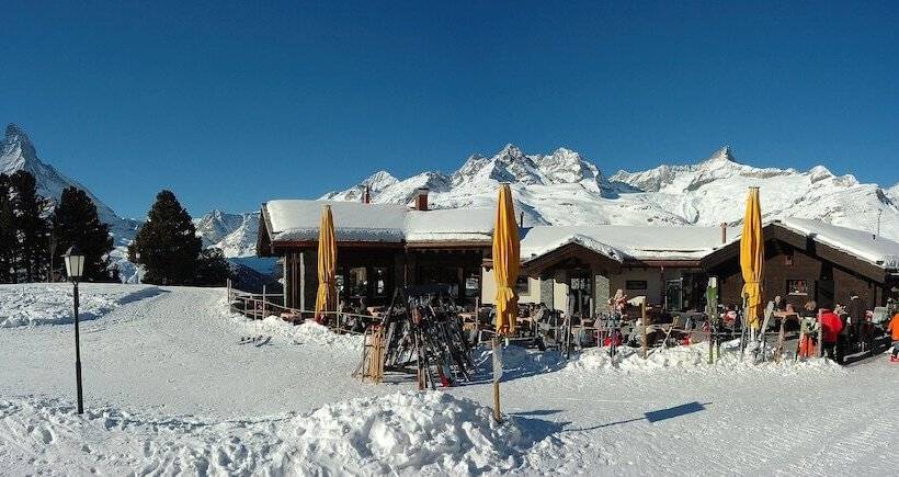 Riffelalp Resort 2222m   Ski In & Ski Out