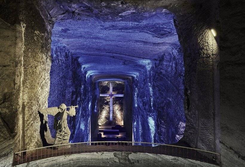 Four Seasons Hotel Bogota