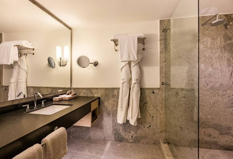 Four Seasons Hotel Bogota