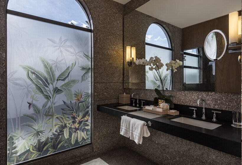 Four Seasons Hotel Bogota