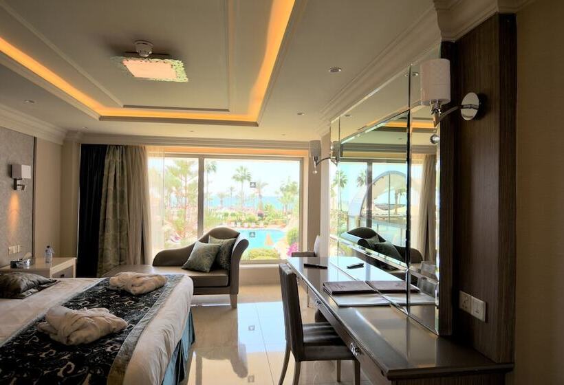 Adams Beach Hotel & Spa