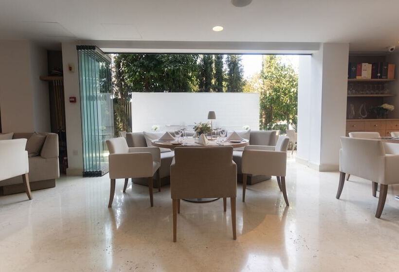 호텔 Alasia Boutique