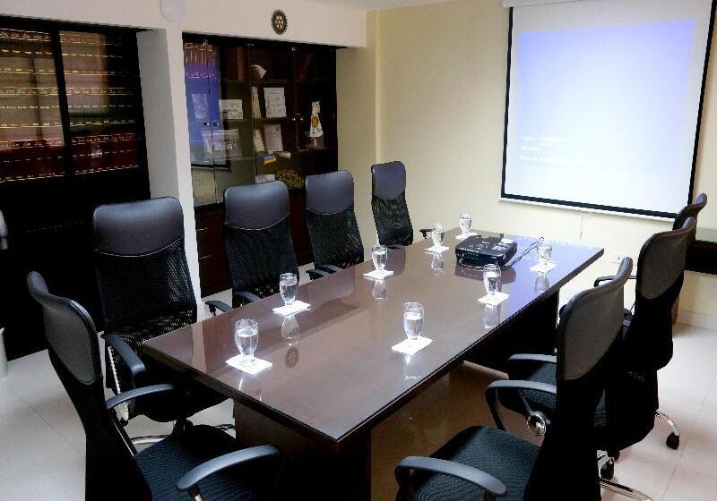 هتل Arizona Suites Cucuta