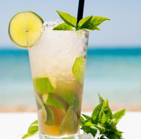 فندق Asterias Beach