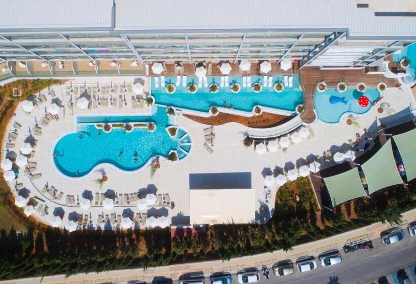 هتل Asterias Beach