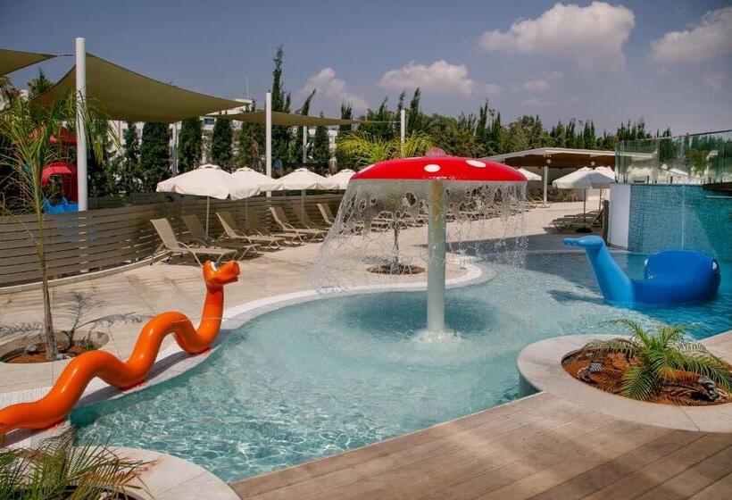 فندق Asterias Beach