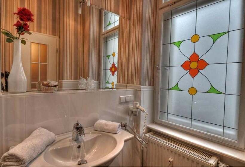 هتل Augusta Am Kurfürstendamm