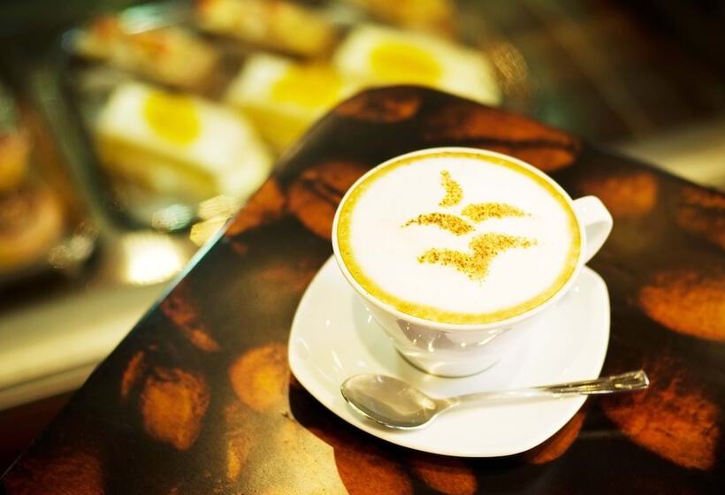 Balmoral Hotel San José Cr, Historic District