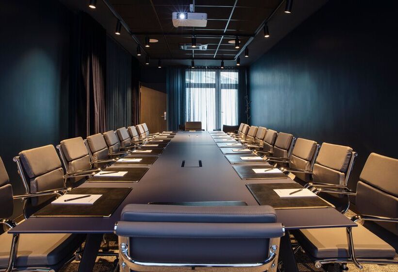 هتل Berlin, Berlin, A Member Of Radisson Individuals