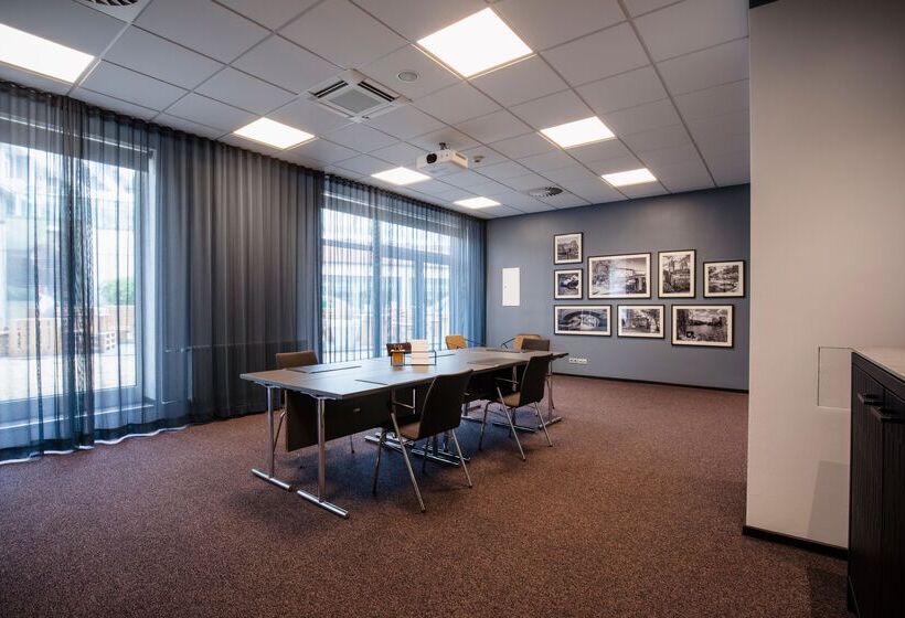 هتل Berlin, Berlin, A Member Of Radisson Individuals