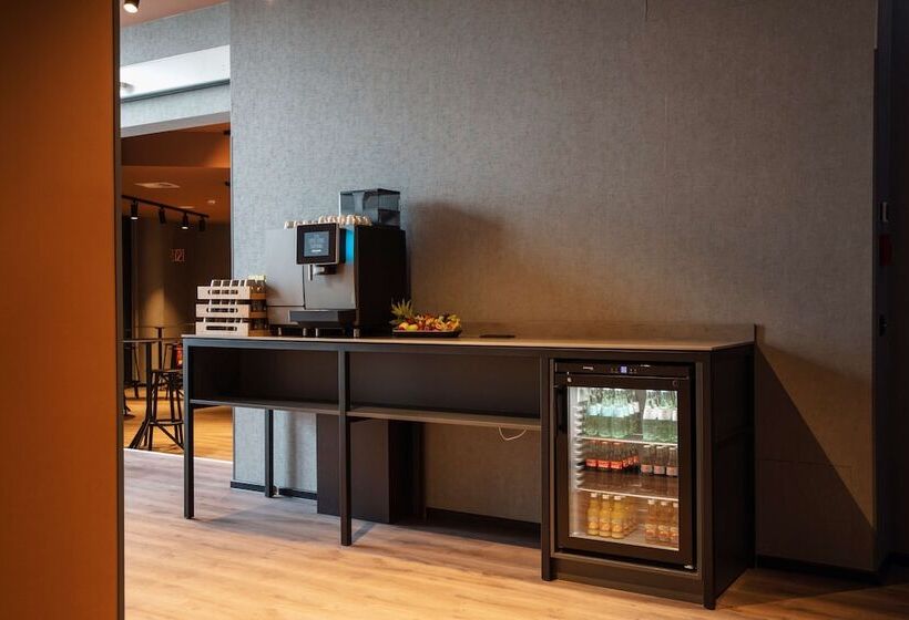 هتل Berlin, Berlin, A Member Of Radisson Individuals