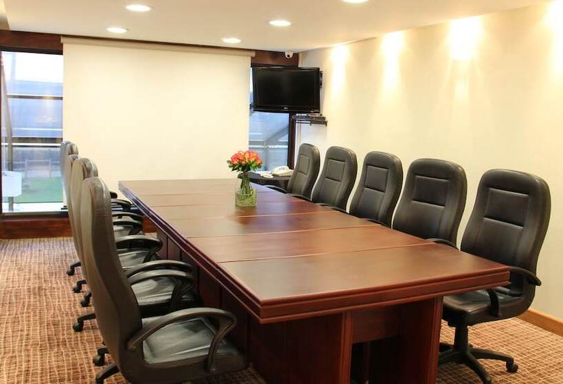 ホテル Bogota Plaza