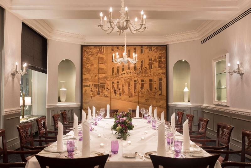 هتل Bristol Berlin