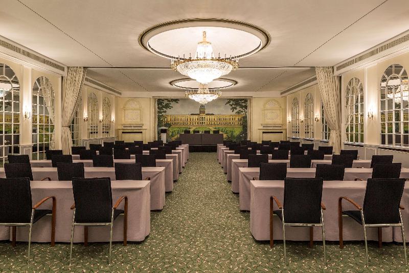 هتل Bristol Berlin