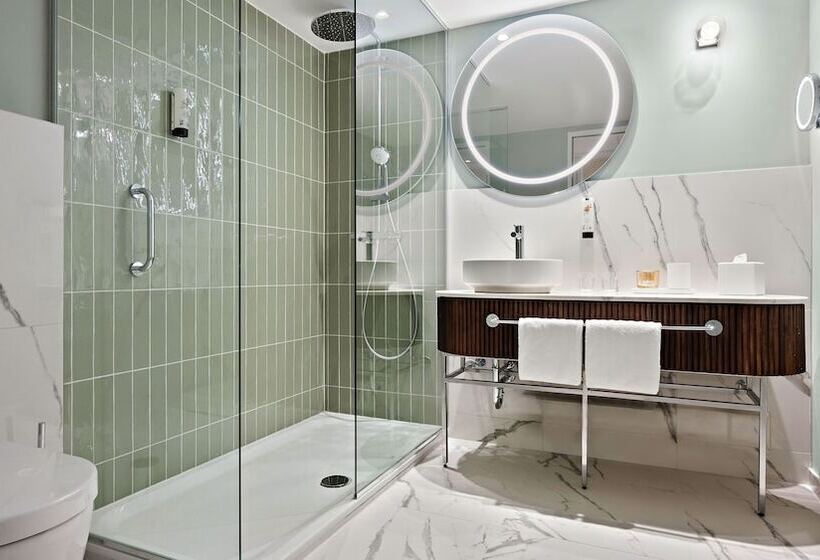 هتل Bristol Berlin