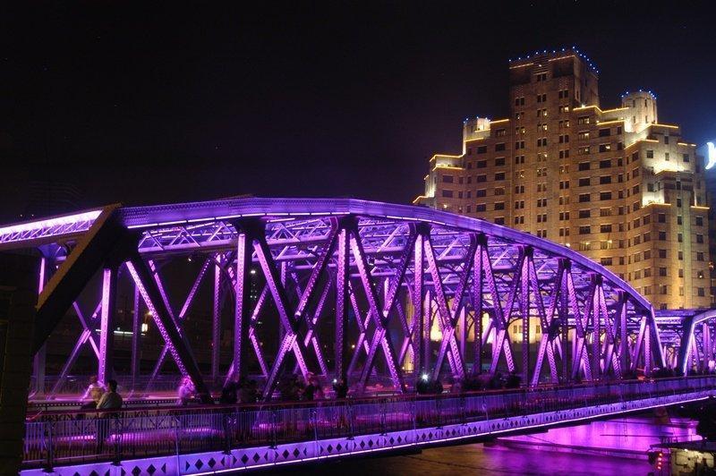 Broadway Mansions Hotel   On The Bund