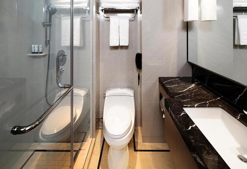 Xiamen C&d Hotel Free Welcome Snacks Oasis Garden