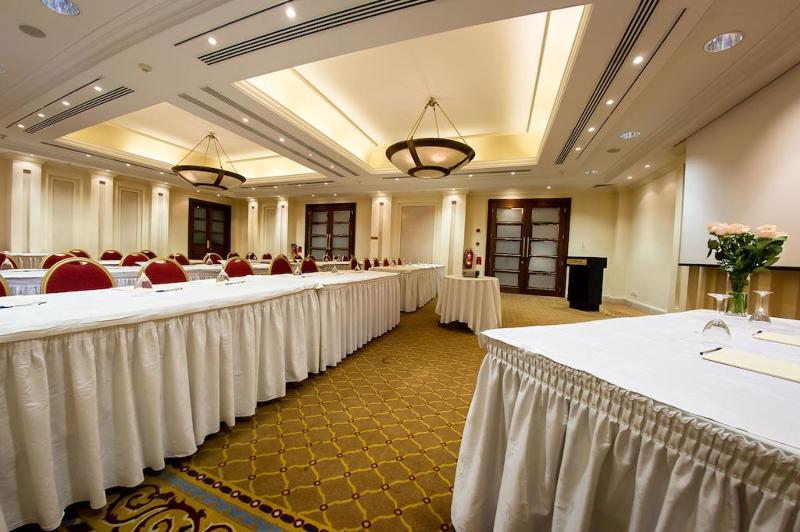 호텔 Curium Palace