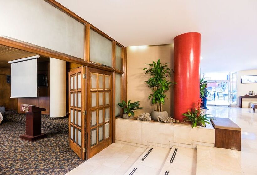 Отель Dann Av. 19