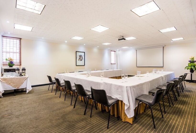 Отель Dann Av. 19