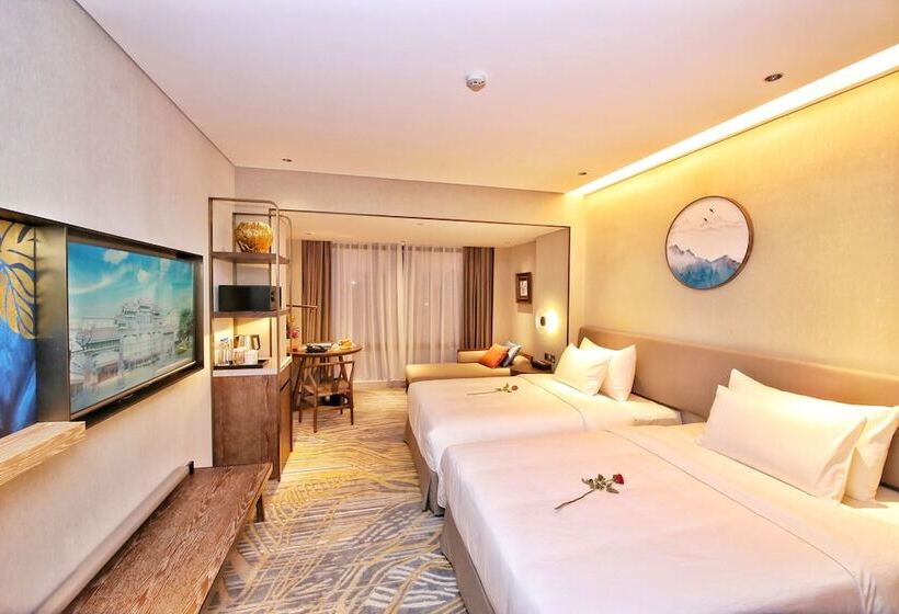 Dong Fang Hotel Guangzhou