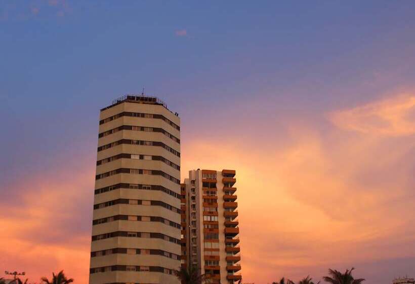 فندق Dorado Plaza Bocagrande