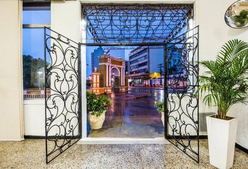 فندق Dorado Plaza Centro Historico