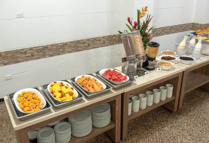 فندق Dorado Plaza Centro Historico