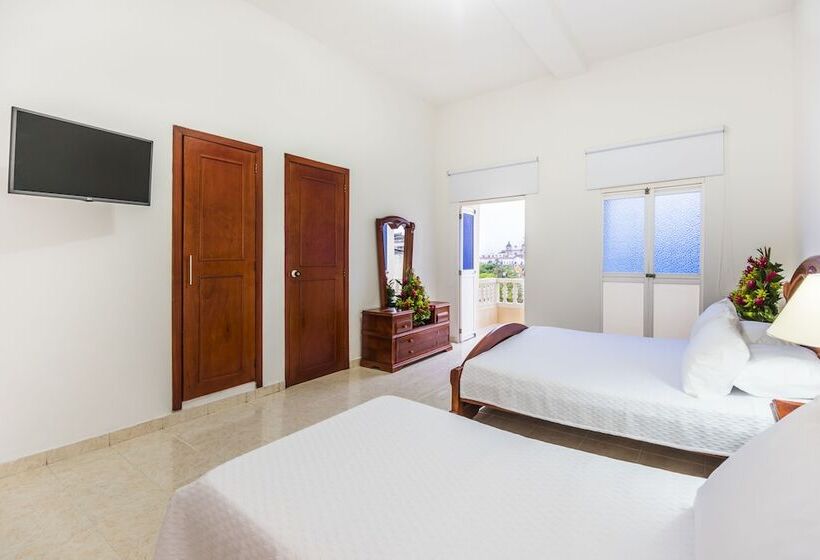 فندق Dorado Plaza Centro Historico