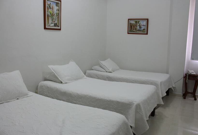 فندق Dorado Plaza Centro Historico