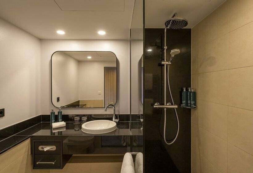 هتل Doubletree By Hilton Berlin Ku Damm