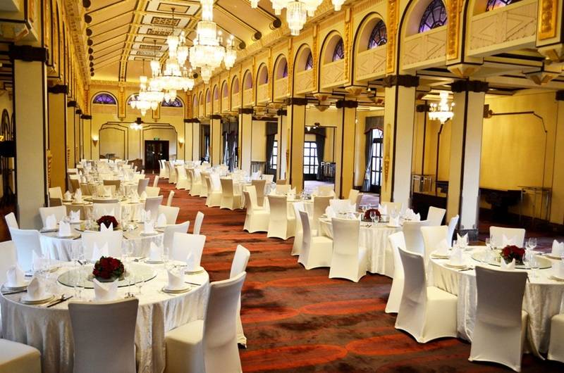 Fairmont Peace Hotel On The Bund