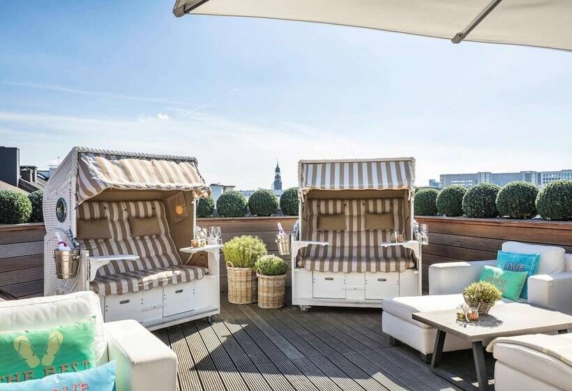 Fairmont Hotel Vier Jahreszeiten, Hotel Des Jahres 2023 & 2024  Die 101 Besten