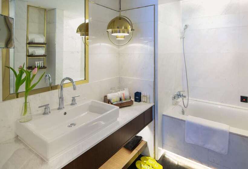 호텔 Golden Tulip Shanghai Hongqiao A Louvre