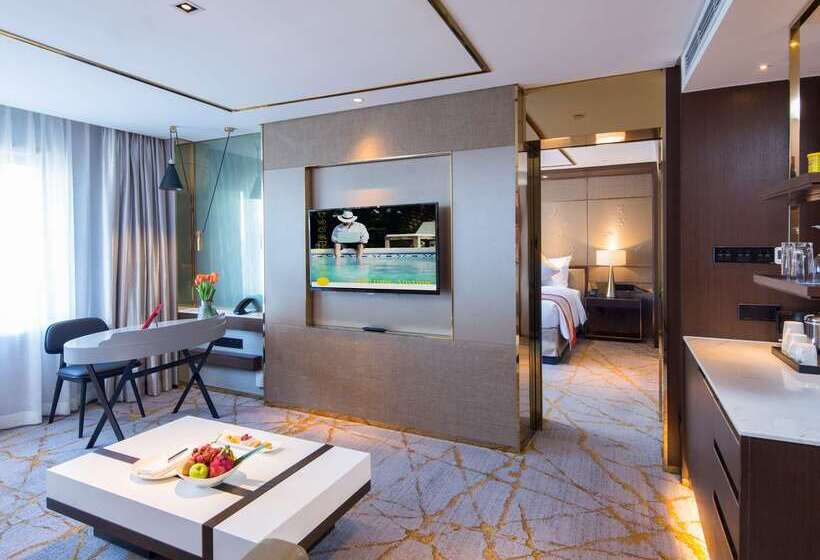 호텔 Golden Tulip Shanghai Hongqiao A Louvre