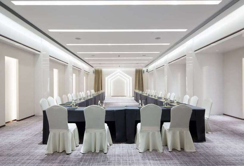 호텔 Golden Tulip Shanghai Hongqiao A Louvre