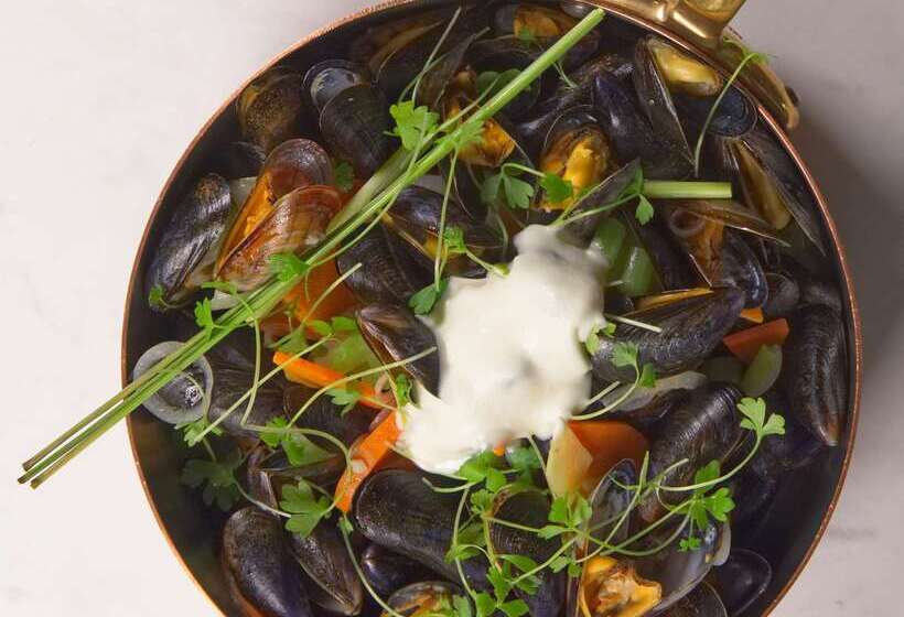 호텔 Golden Tulip Shanghai Hongqiao A Louvre