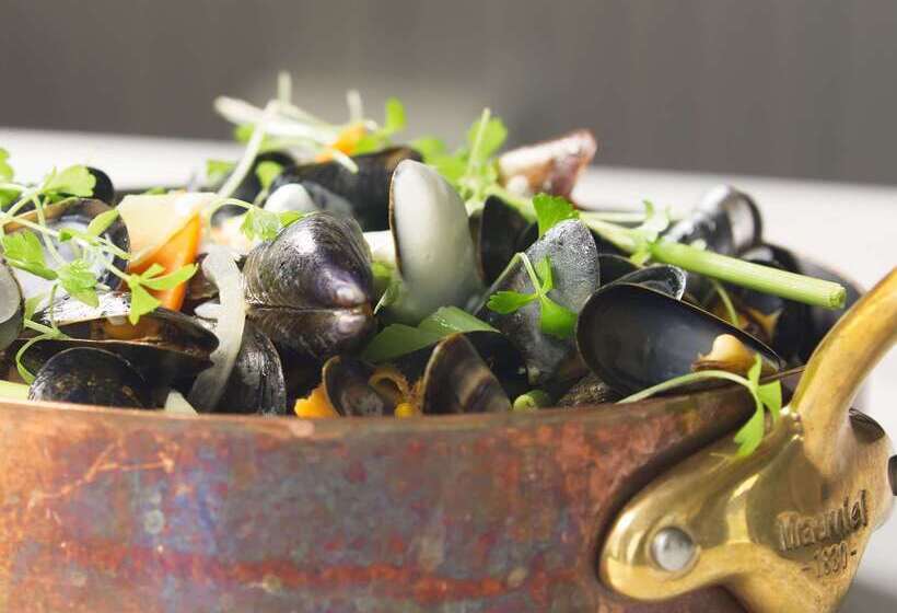 호텔 Golden Tulip Shanghai Hongqiao A Louvre