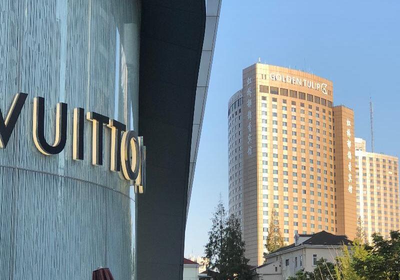 호텔 Golden Tulip Shanghai Hongqiao A Louvre