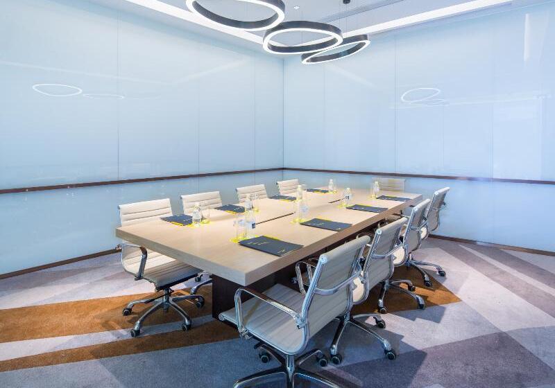 호텔 Golden Tulip Shanghai Hongqiao A Louvre